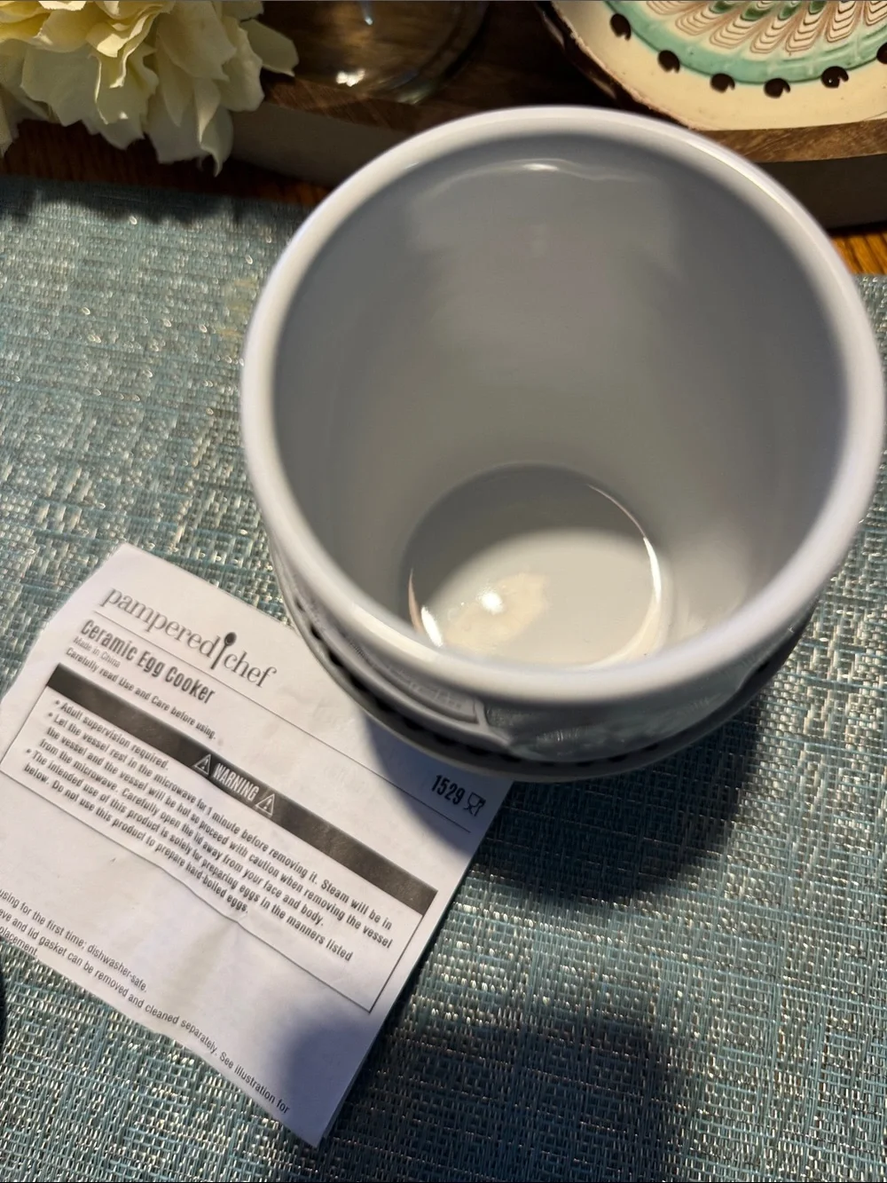 Pampered Chef Ceramic Egg Cooker - White and Gray. New without box